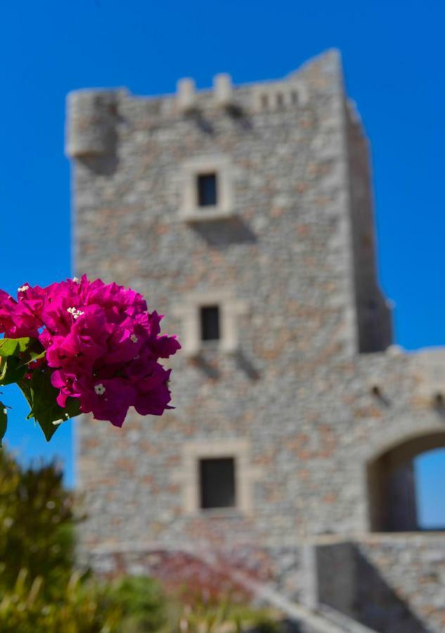 Focalion Castle Luxury Suites Pírgos Dhiroú Buitenkant foto